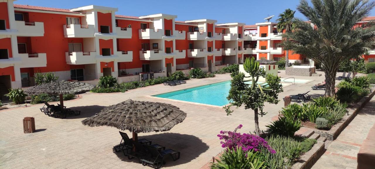 Sal Service Red Moradias Residence With Pool Santa Maria Exteriör bild